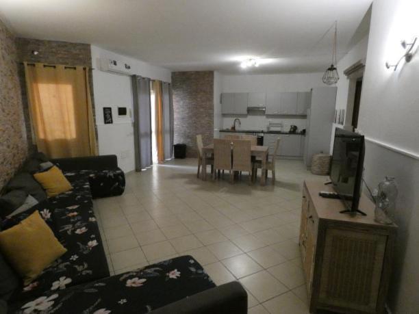 Djadsal Laranja Apartment ซังตามาเรีย ภายนอก รูปภาพ